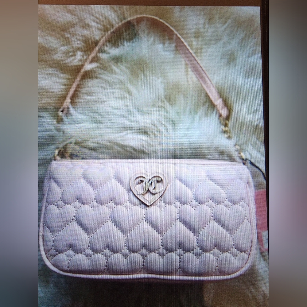 Betsey Johnson Pink Quilted Heart Shoulder Bag🩷🩷🩷🩷🩷